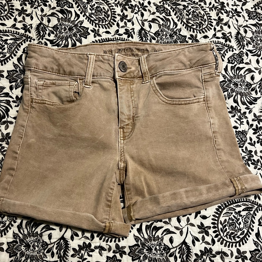 Khaki American Eagle Midi Shorts